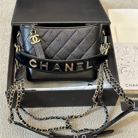 Chanel Gabrielle small model handbag in black quilted leather - Picture 1 of 9
